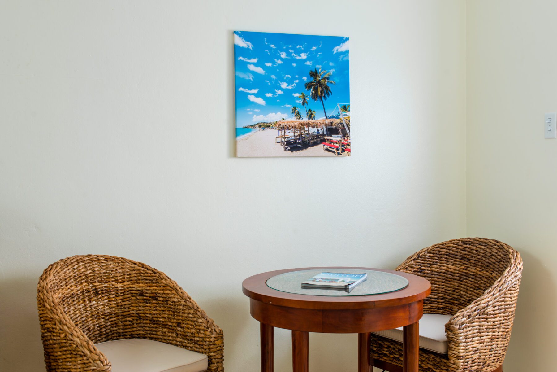 Studio - Dining Area (2)